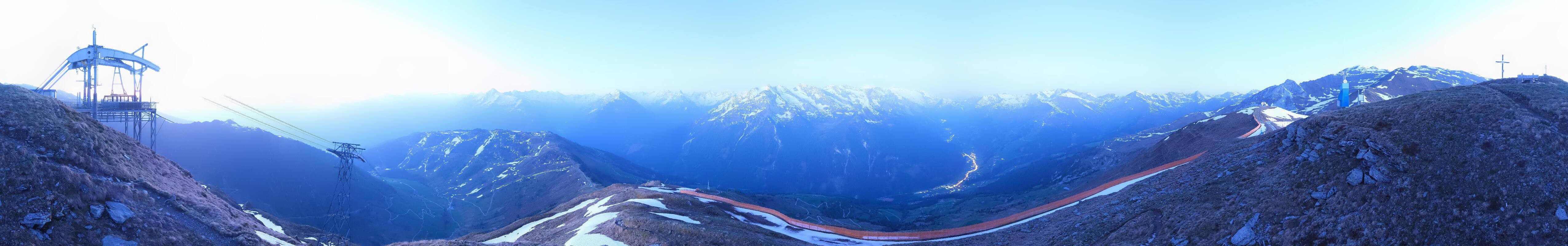 Archived image Webcam Tux - View from the Wanglspitze