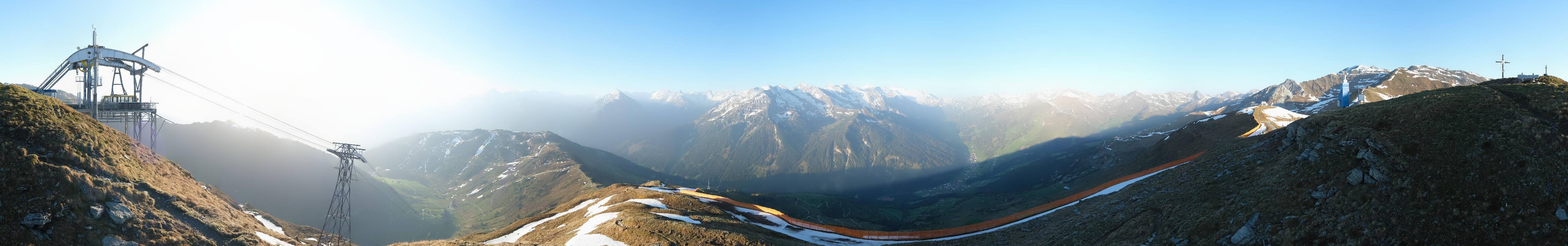 Archived image Webcam Tux - View from the Wanglspitze