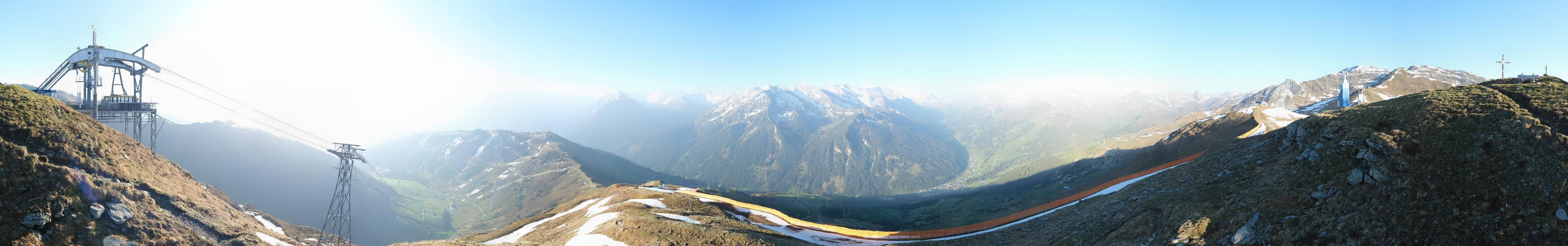 Archived image Webcam Tux - View from the Wanglspitze