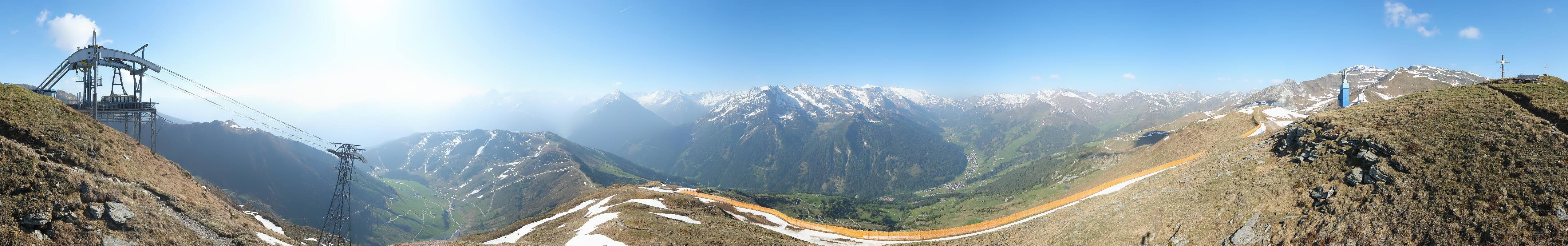 Archived image Webcam Tux - View from the Wanglspitze