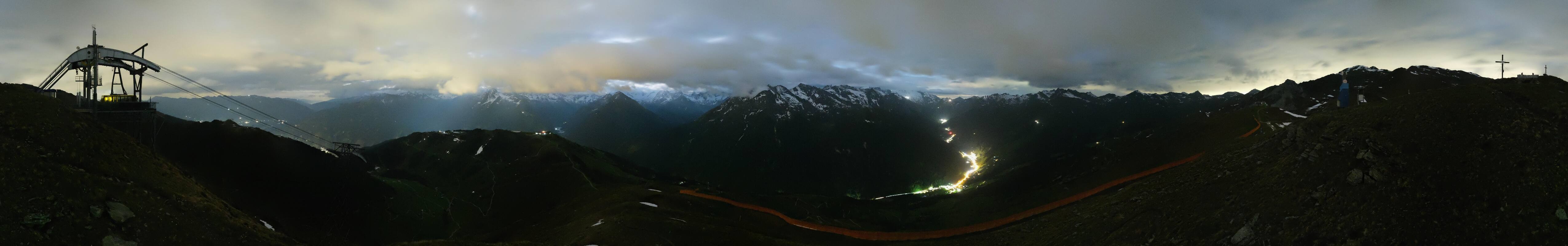 Archived image Webcam Tux - View from the Wanglspitze