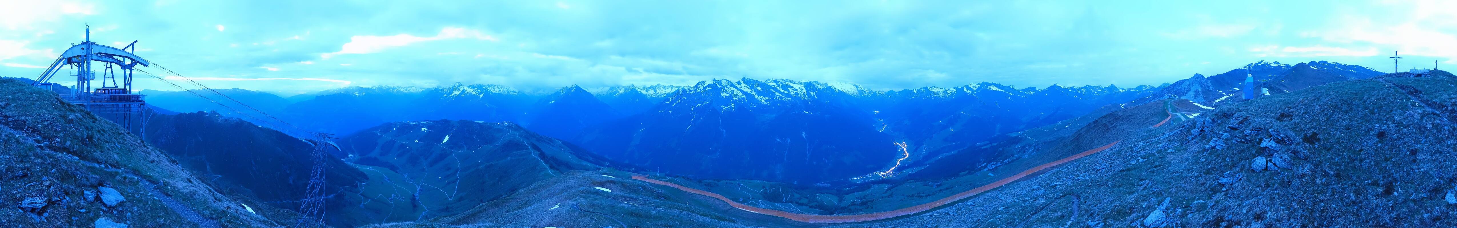 Archived image Webcam Tux - View from the Wanglspitze