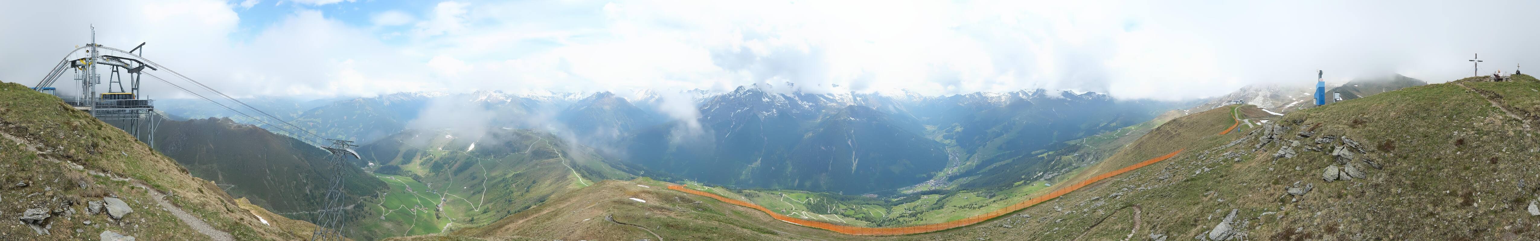 Archived image Webcam Tux - View from the Wanglspitze