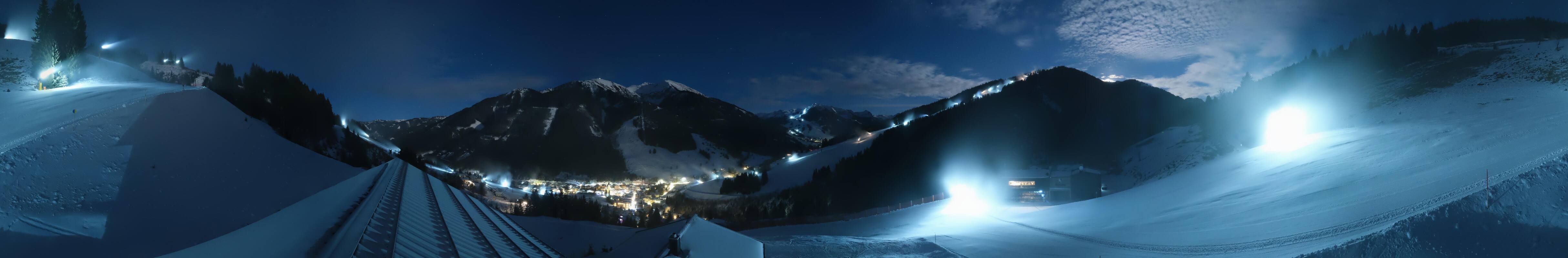 Archived image Webcam Saalbach - View from the Maisalm