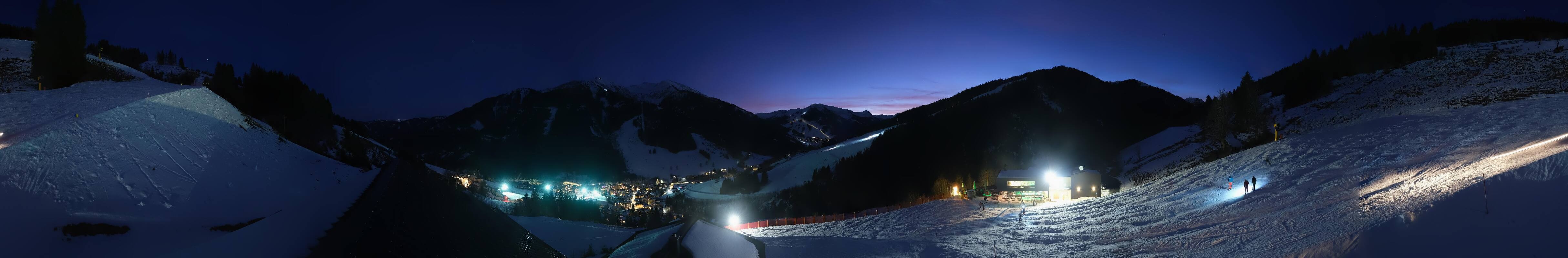 Archived image Webcam Saalbach - View from the Maisalm
