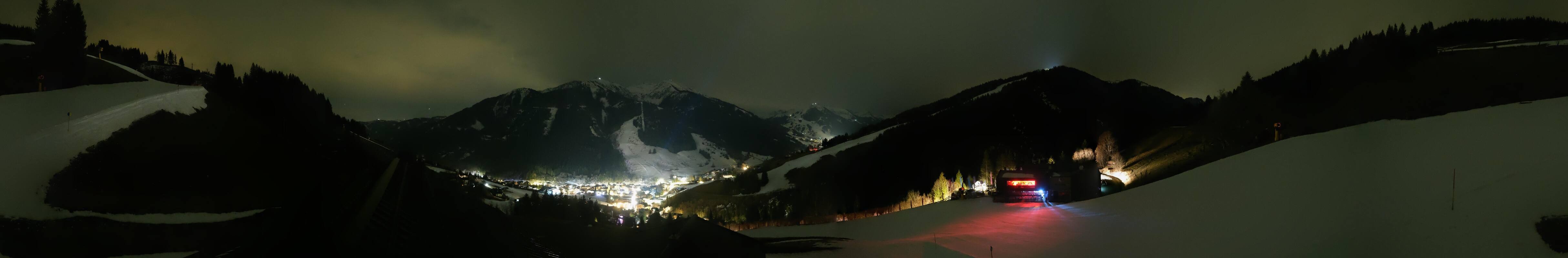 Archived image Webcam Saalbach - View from the Maisalm