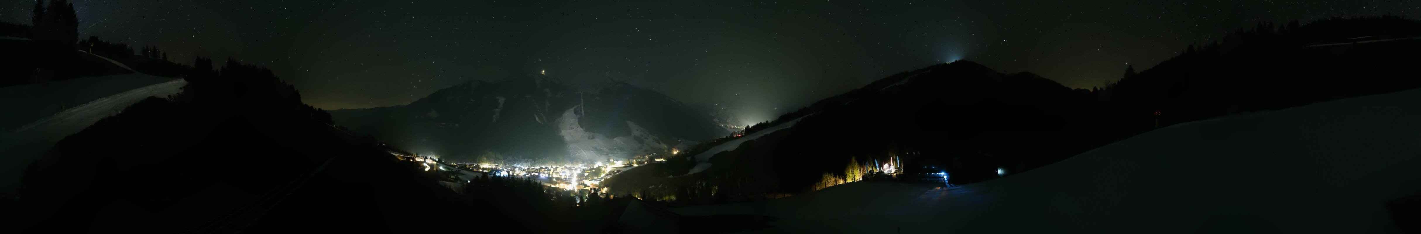 Archived image Webcam Saalbach - View from the Maisalm