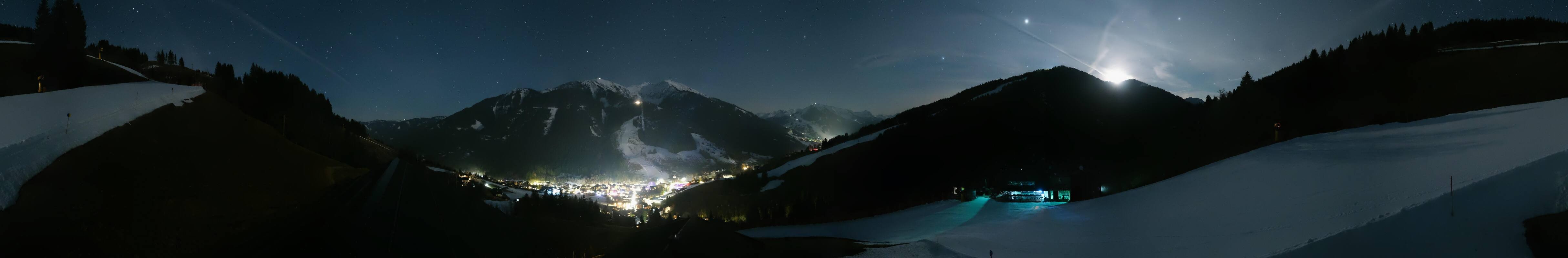 Archived image Webcam Saalbach - View from the Maisalm