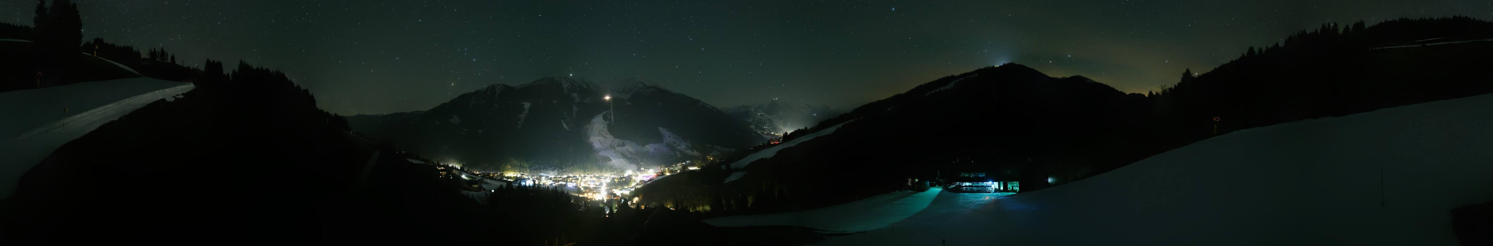 Archived image Webcam Saalbach - View from the Maisalm