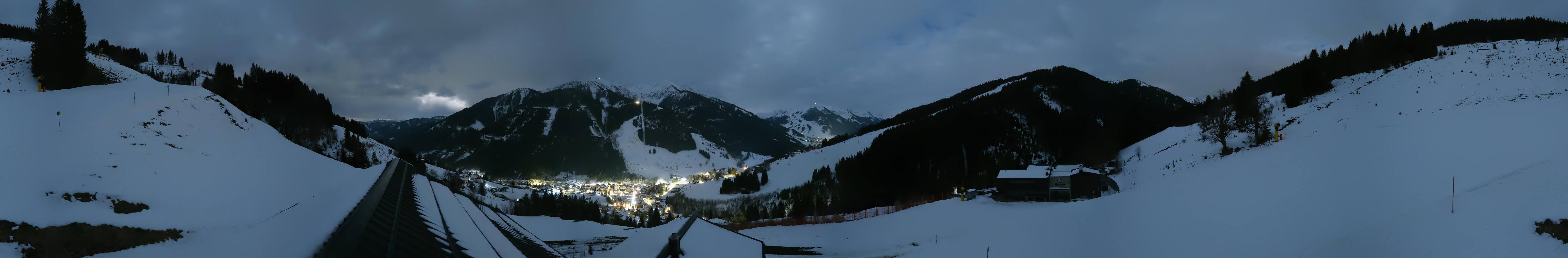 Archived image Webcam Saalbach - View from the Maisalm
