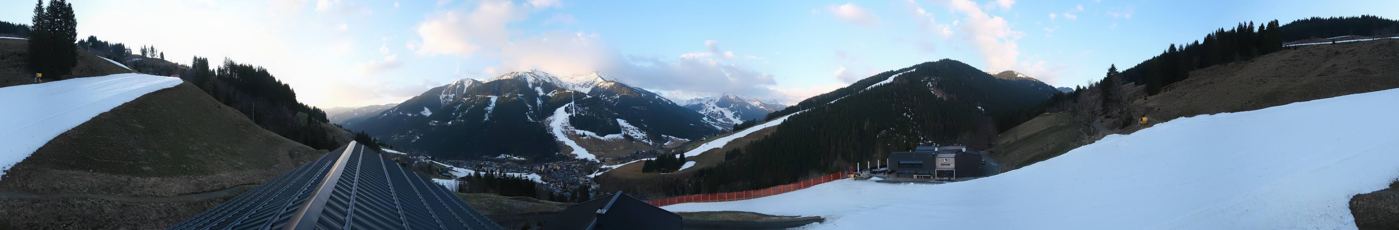 Archived image Webcam Saalbach - View from the Maisalm