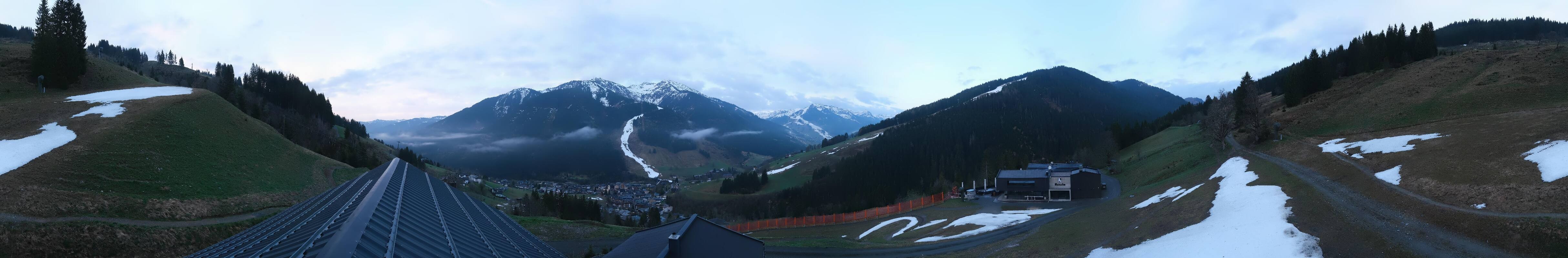 Archived image Webcam Saalbach - View from the Maisalm