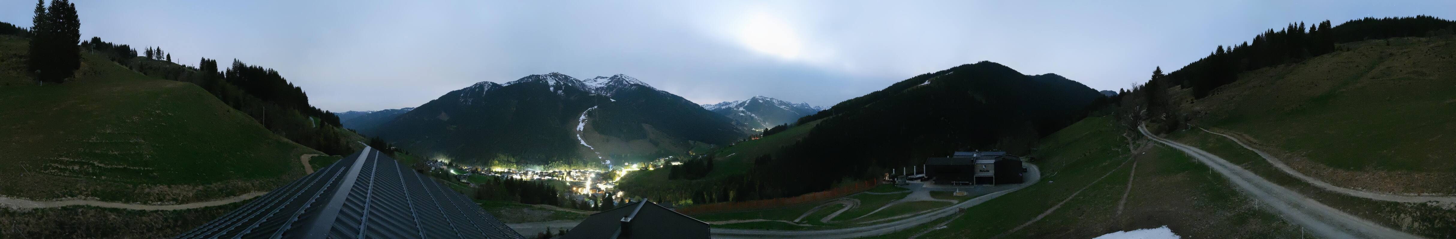 Archived image Webcam Saalbach - View from the Maisalm