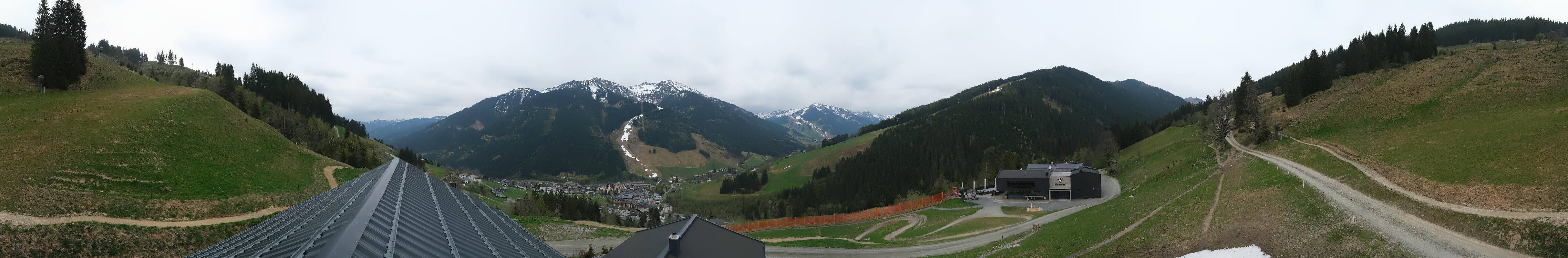 Archived image Webcam Saalbach - View from the Maisalm