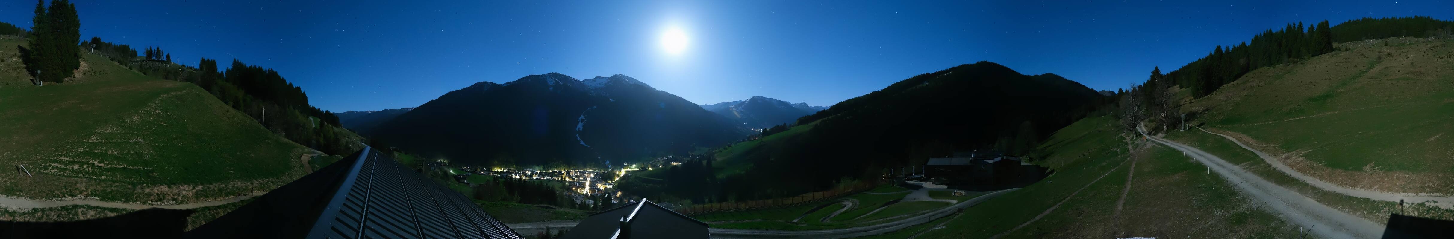 Archived image Webcam Saalbach - View from the Maisalm
