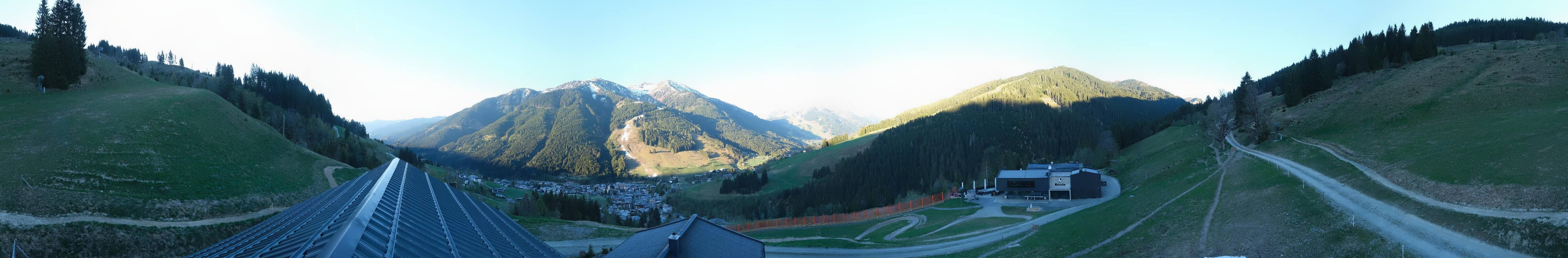 Archived image Webcam Saalbach - View from the Maisalm