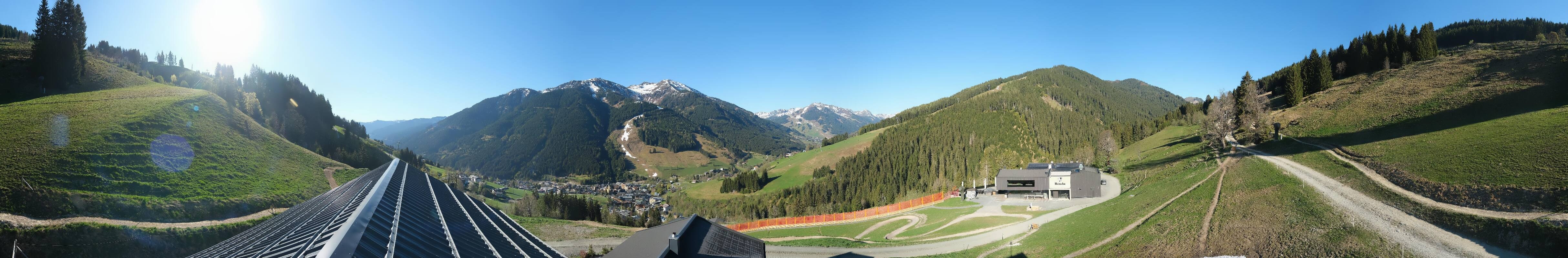 Archived image Webcam Saalbach - View from the Maisalm