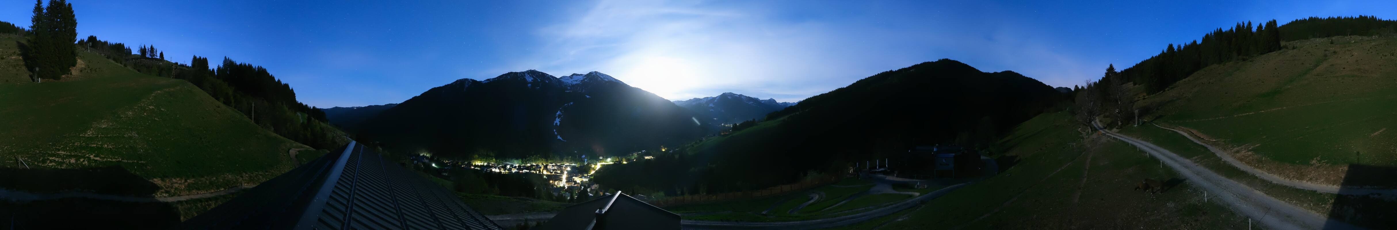 Archived image Webcam Saalbach - View from the Maisalm