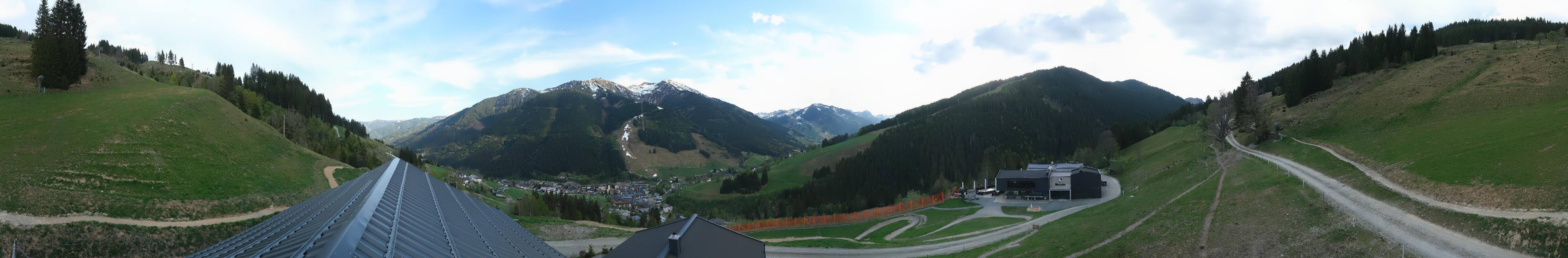 Archived image Webcam Saalbach - View from the Maisalm