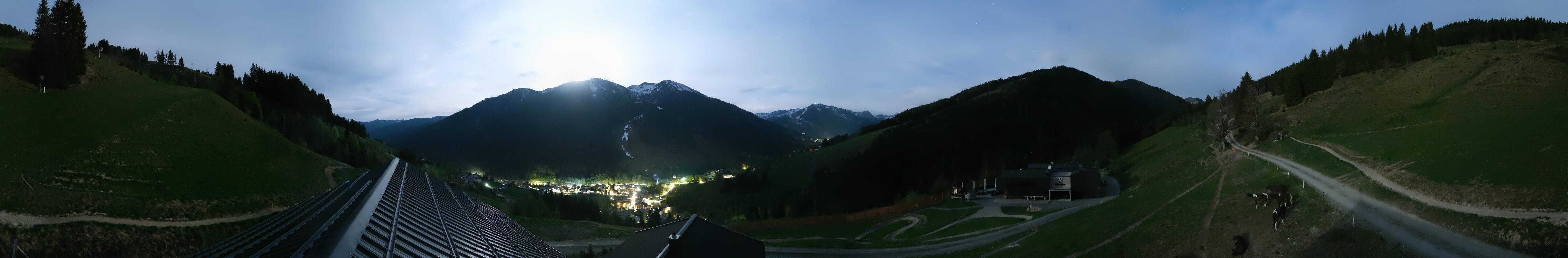 Archived image Webcam Saalbach - View from the Maisalm