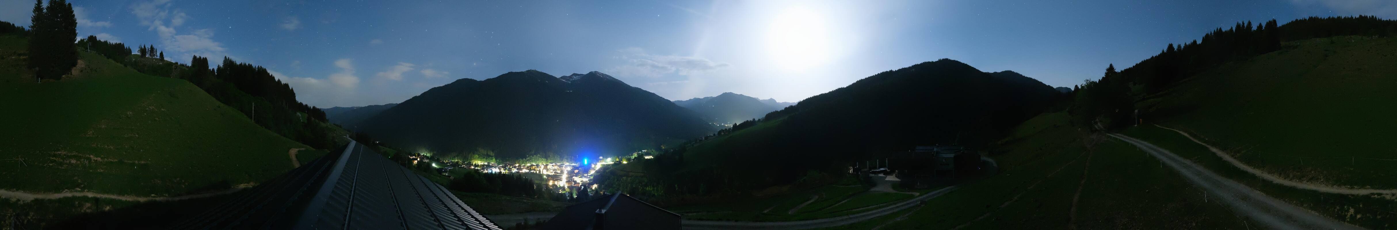 Archived image Webcam Saalbach - View from the Maisalm