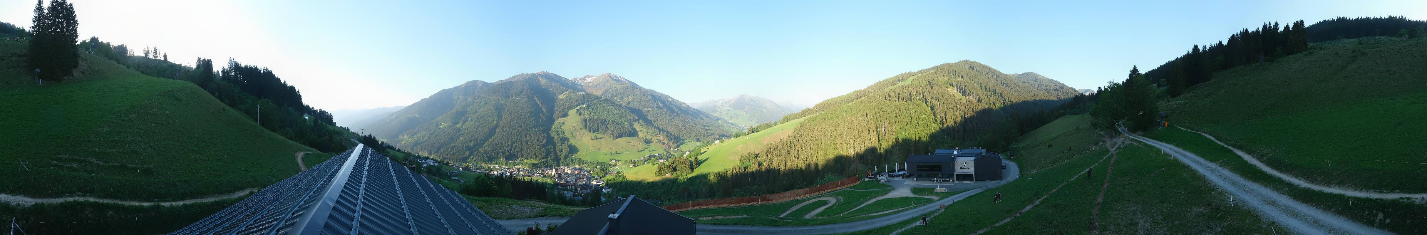 Archived image Webcam Saalbach - View from the Maisalm