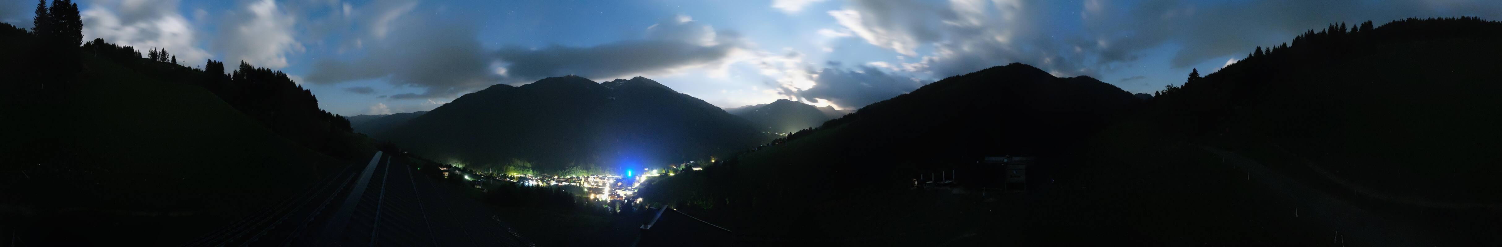 Archived image Webcam Saalbach - View from the Maisalm