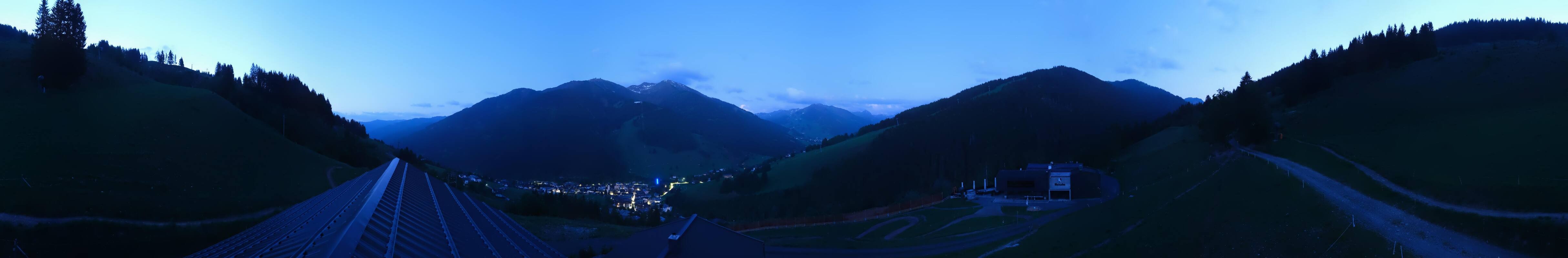 Archived image Webcam Saalbach - View from the Maisalm