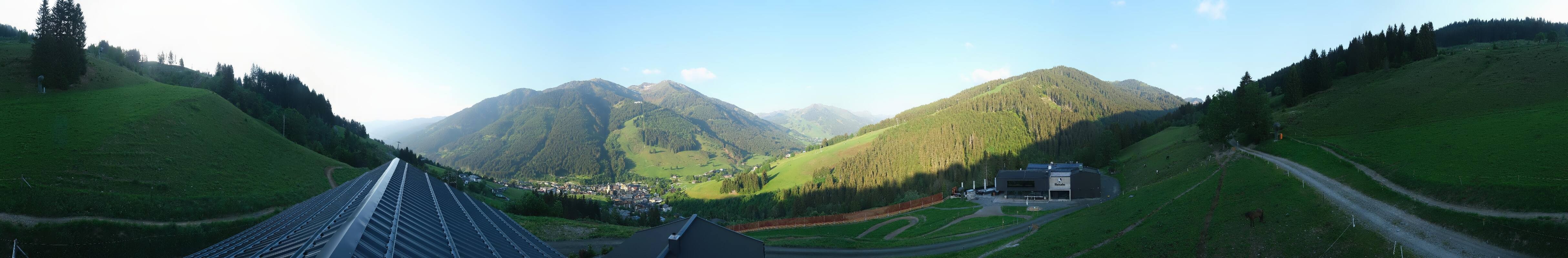 Archived image Webcam Saalbach - View from the Maisalm