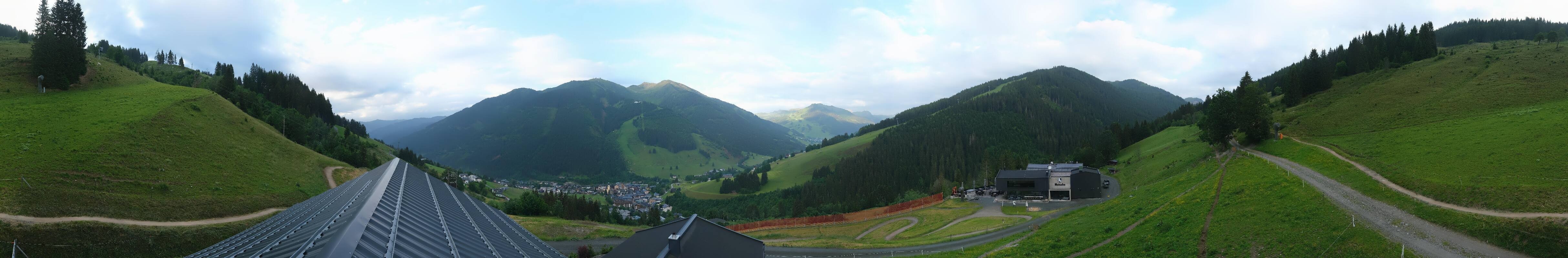 Archived image Webcam Saalbach - View from the Maisalm