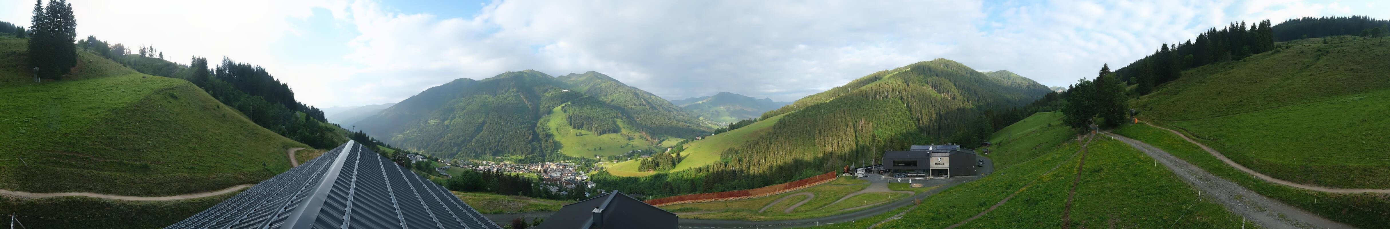 Archived image Webcam Saalbach - View from the Maisalm