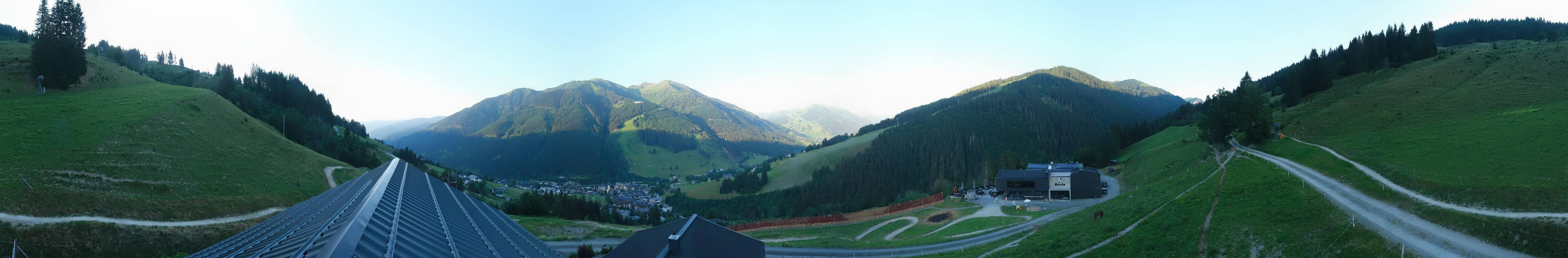 Archived image Webcam Saalbach - View from the Maisalm