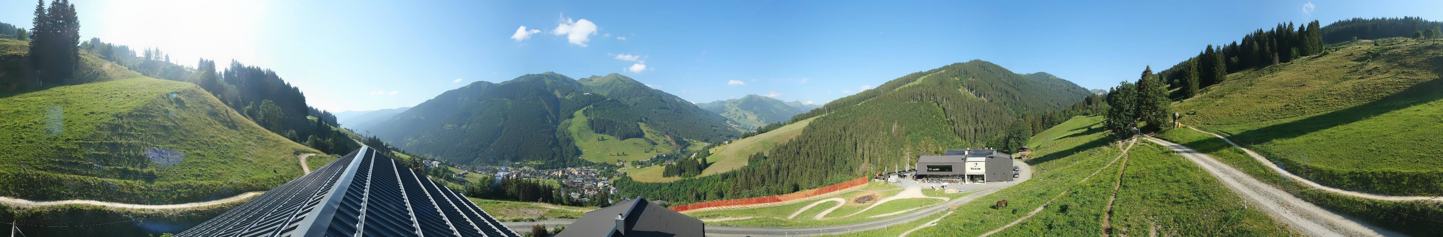 Archived image Webcam Saalbach - View from the Maisalm