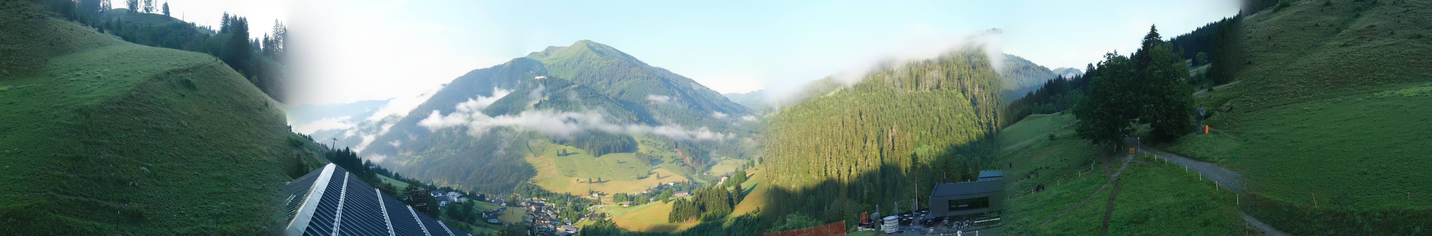 Archived image Webcam Saalbach - View from the Maisalm