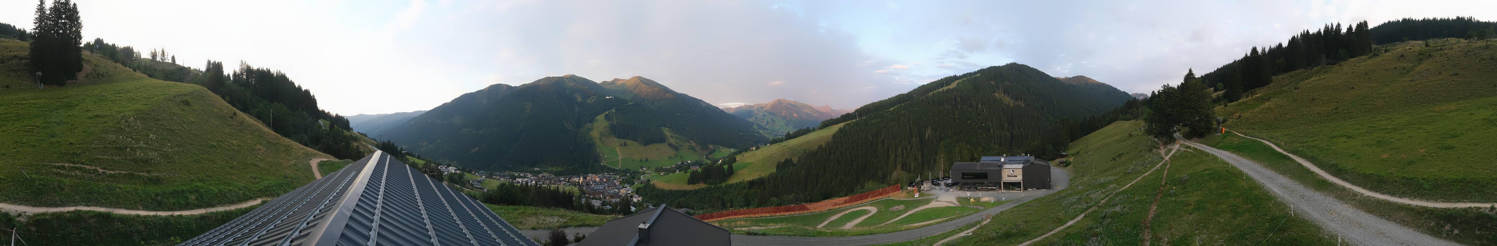 Archived image Webcam Saalbach - View from the Maisalm