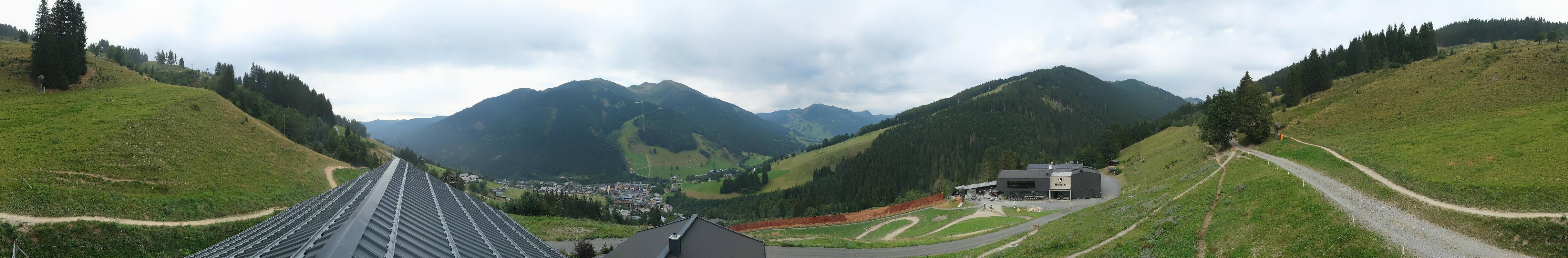 Archived image Webcam Saalbach - View from the Maisalm