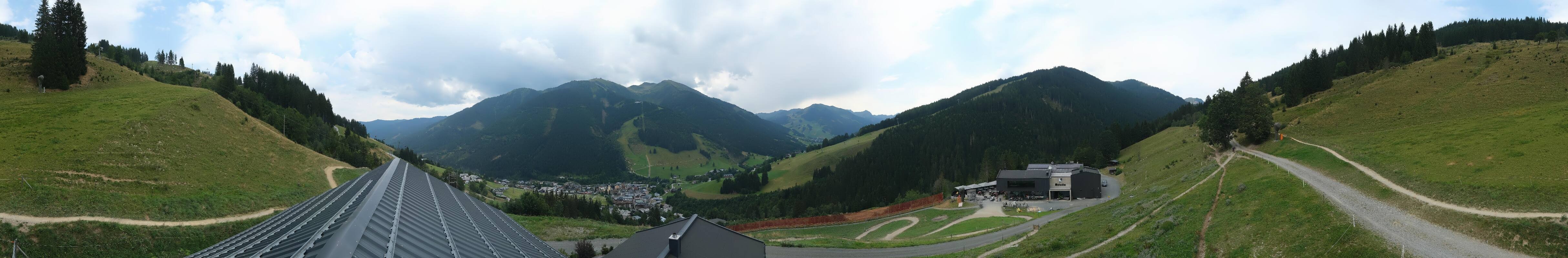 Archived image Webcam Saalbach - View from the Maisalm