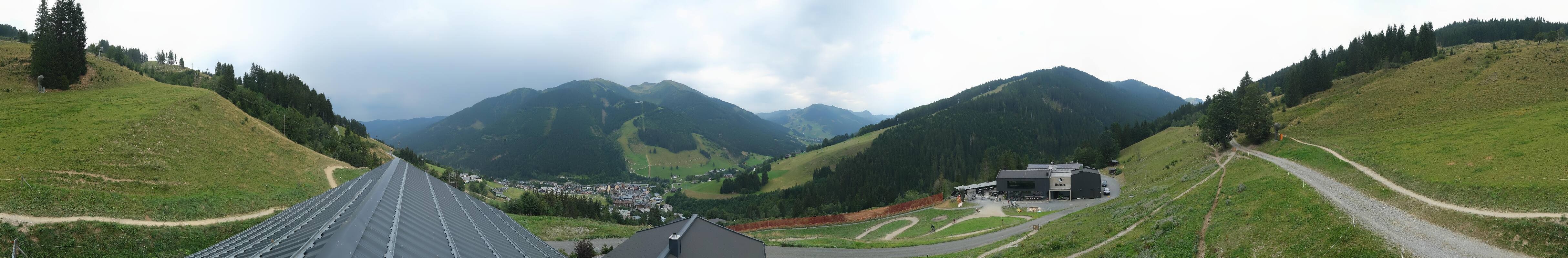 Archived image Webcam Saalbach - View from the Maisalm