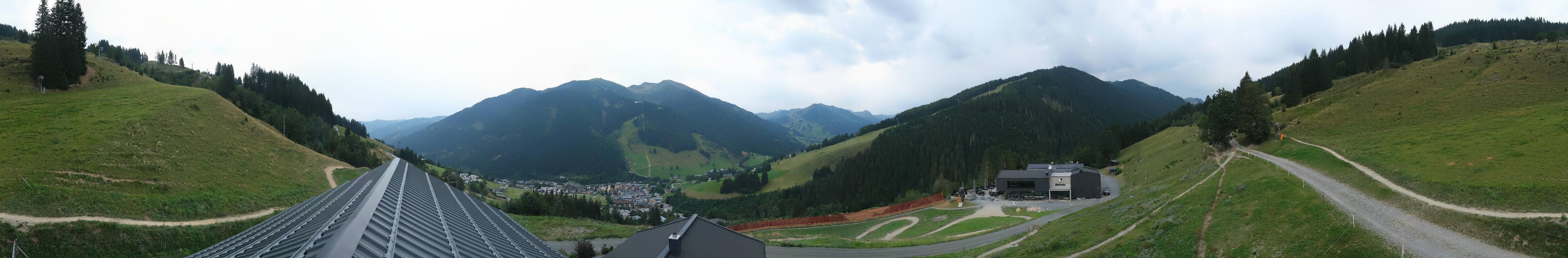 Archived image Webcam Saalbach - View from the Maisalm