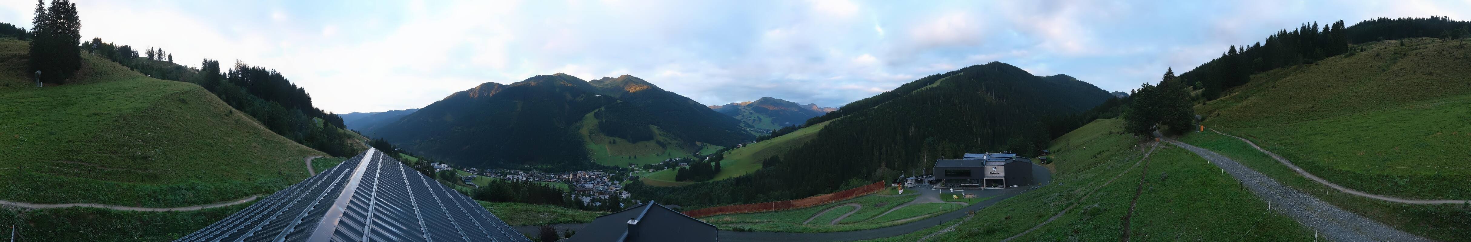Archived image Webcam Saalbach - View from the Maisalm