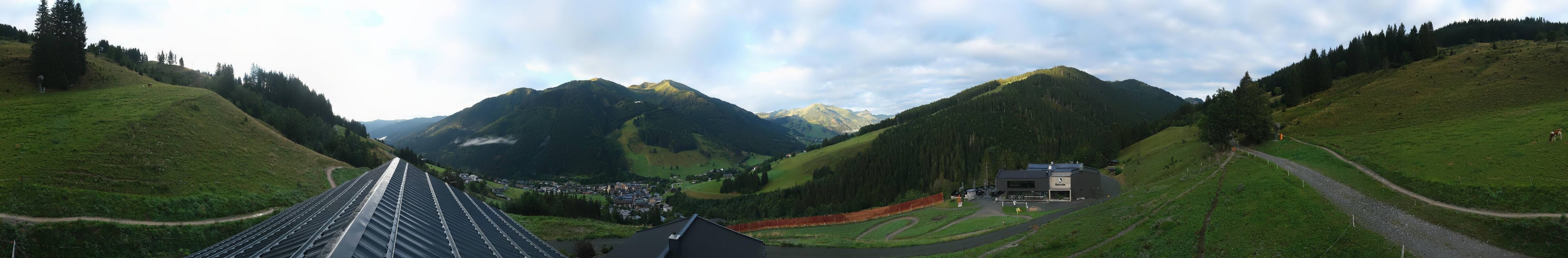 Archived image Webcam Saalbach - View from the Maisalm