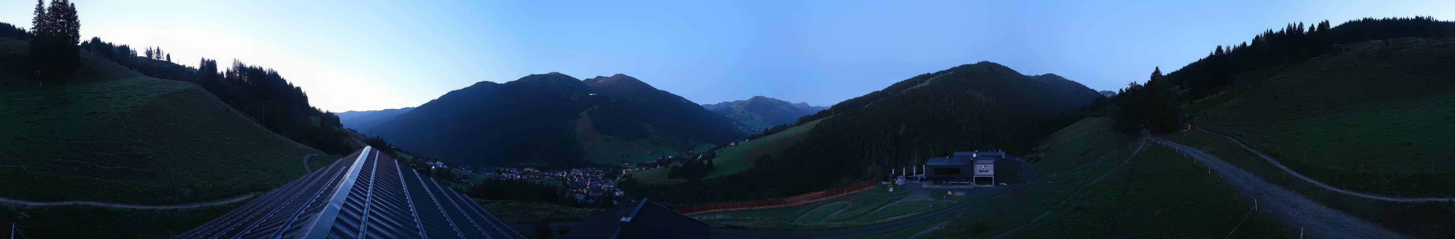 Archived image Webcam Saalbach - View from the Maisalm