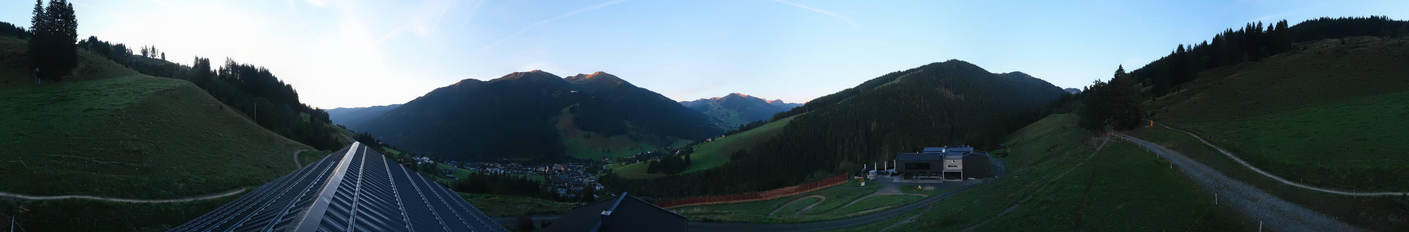 Archived image Webcam Saalbach - View from the Maisalm