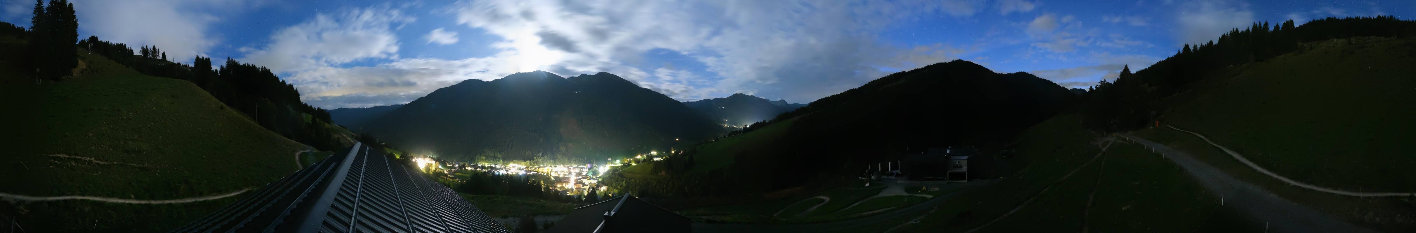 Archived image Webcam Saalbach - View from the Maisalm