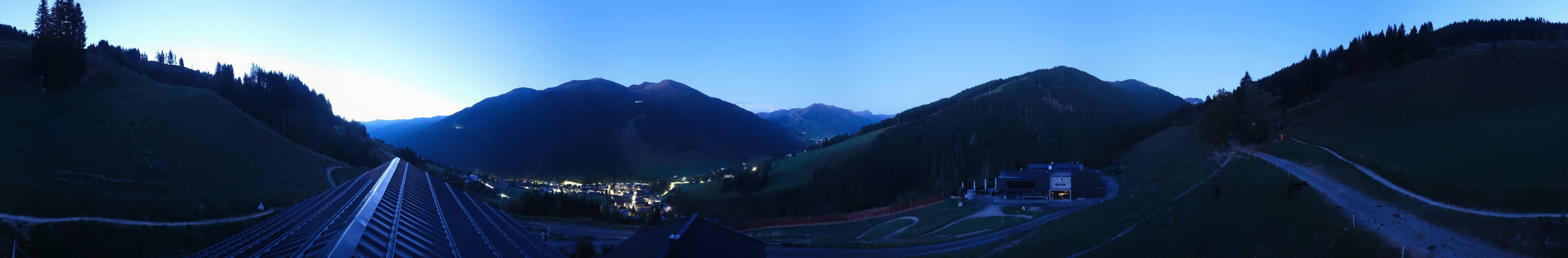 Archived image Webcam Saalbach - View from the Maisalm