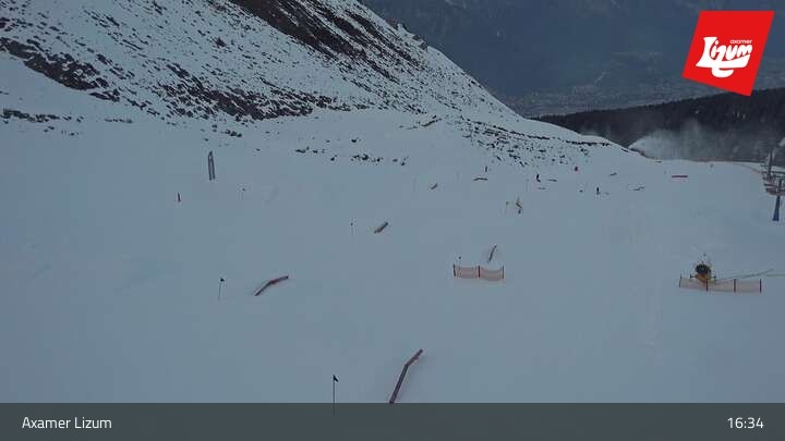 Archiv Foto Webcam Axamer Lizum - Karleitenlift Bergstation
