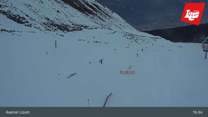 Archiv Foto Webcam Axamer Lizum - Karleitenlift Bergstation