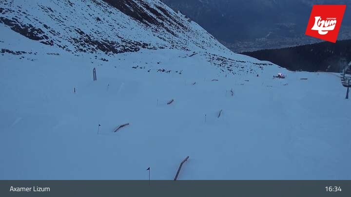 Archiv Foto Webcam Axamer Lizum - Karleitenlift Bergstation