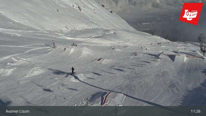 Archived image Webcam Axamer Lizum - Karleitenlift Top Station