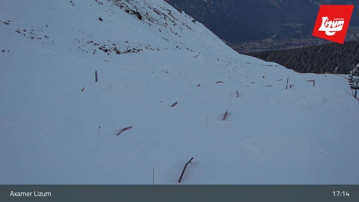 Archiv Foto Webcam Axamer Lizum - Karleitenlift Bergstation